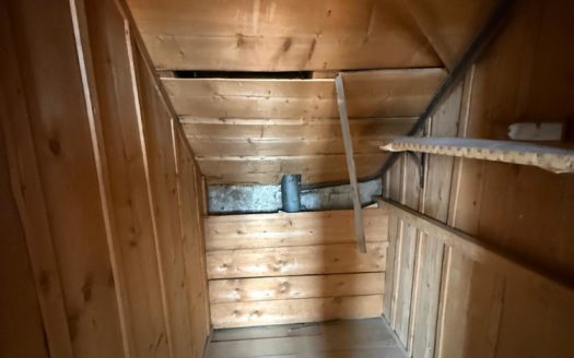 À vendre : Villa mitoyenne à rénover avec garage individuel